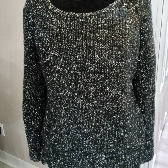 Ann Taylor Gary Chunky knit pull over sweater in black with white flecks, size L - Picture 1 of 5